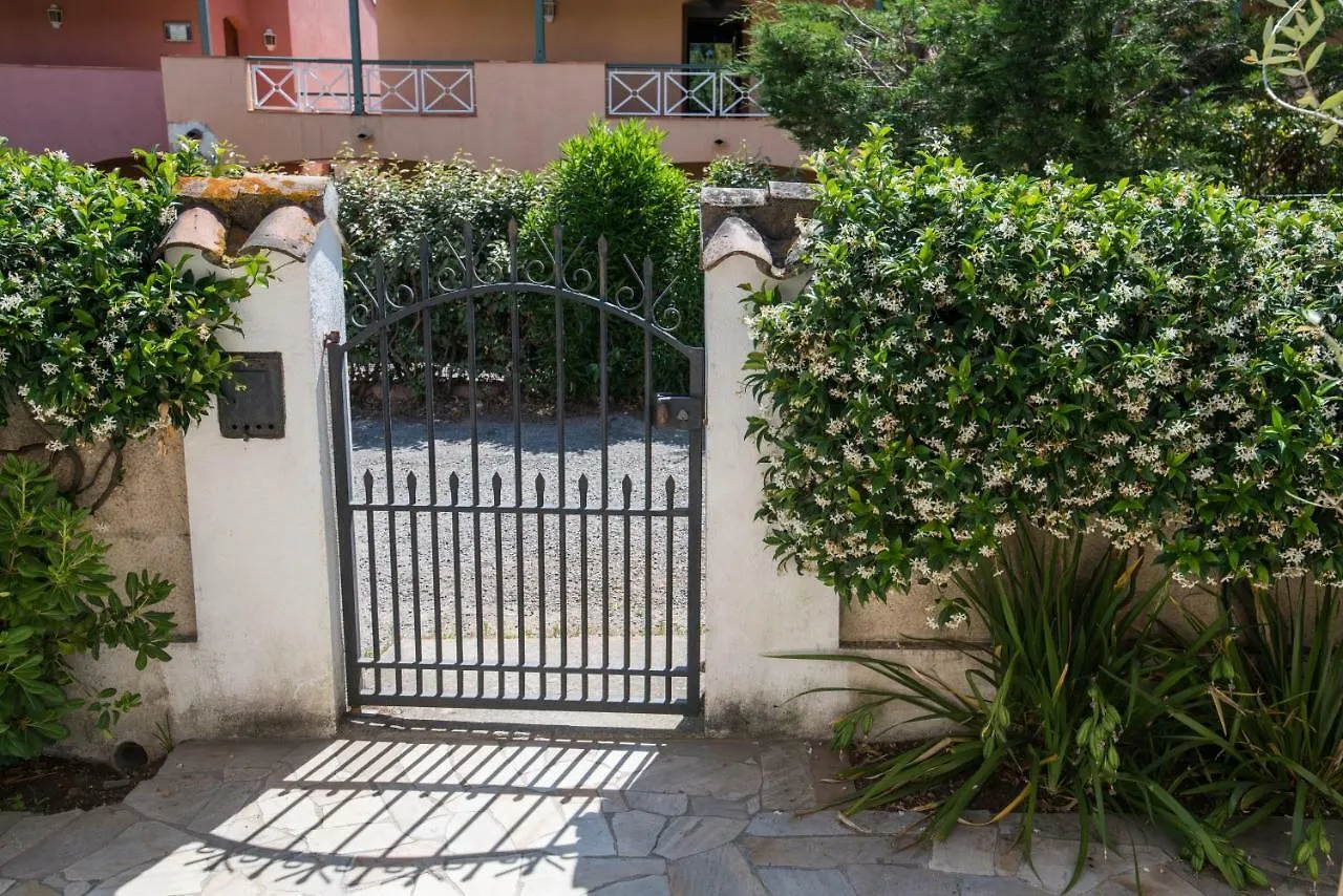 Charmante Petite Maison A L'Entree De Saint Tropez Holiday home Saint-Tropez